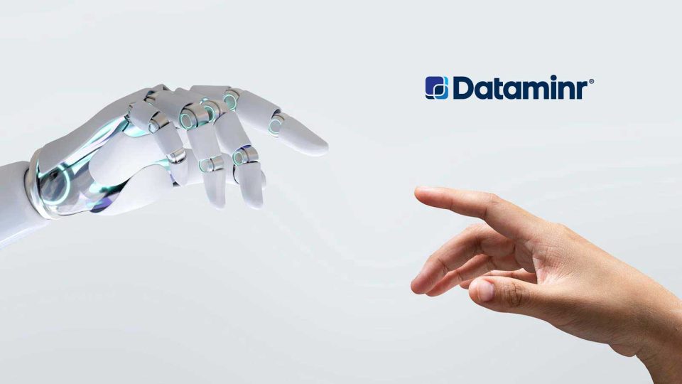 Dataminr Expands Strategic Partnership with Carahsoft