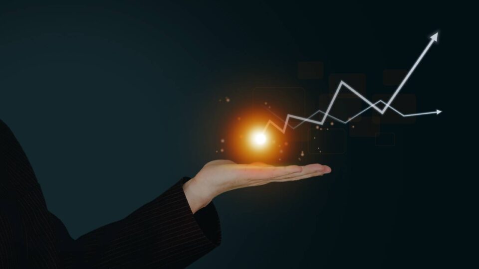 M1 Collaborates With AWS to Enhance Customer Experience