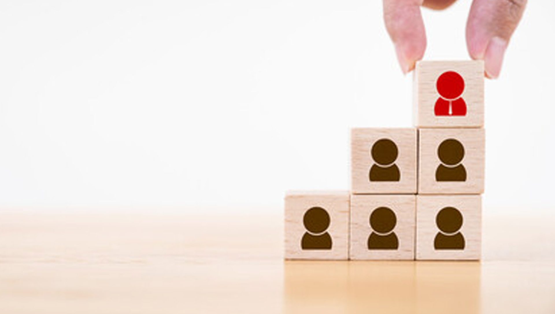 ValorC3 Data Centers Welcomes Carter Groves as Chief Financial Officer