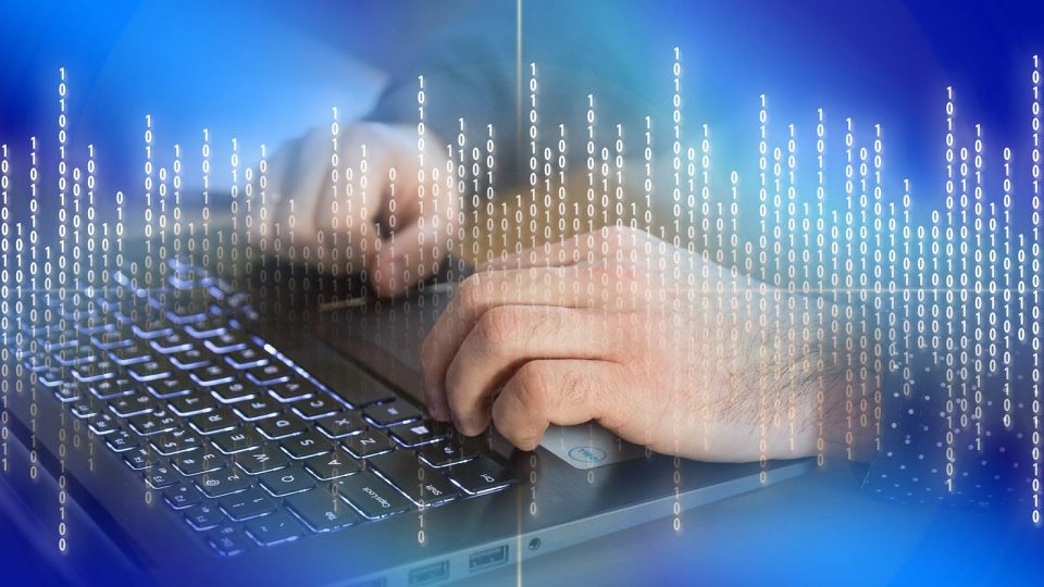 Hohem Lands in Best Buy Stores with AI Gimbals